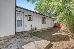 902 King Albert St, Austin, TX 78745 - Photo 16