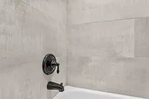 875 E Brenham St, Giddings, TX 78942 - Photo 12