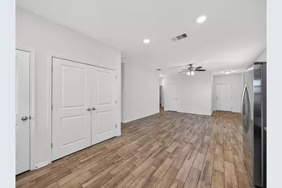 109 Rainey Drive, Jarrell, TX 76537 - Photo 12