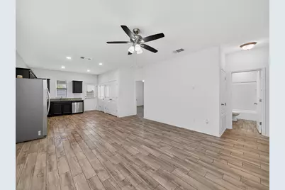 109 Rainey Drive, Jarrell, TX 76537 - Photo 8