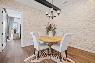 925 Indian Hawthorne Dr, Georgetown, TX 78628 - Photo 12