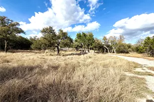 1360 County Road 233 Rd, Florence, TX 76527 - Photo 12