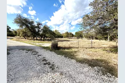 1358 County Road 233 Road, Florence, TX 76527 - Photo 10