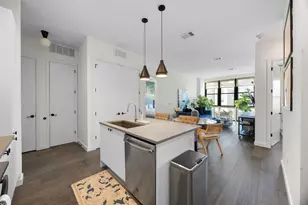 800 Embassy Dr, Austin, TX 78702 - Photo 8