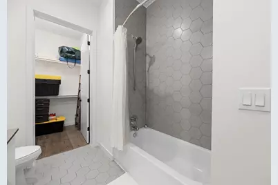 800 Embassy Drive #229, Austin, TX 78702 - Photo 28