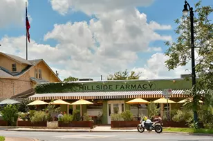 800 Embassy Dr, Austin, TX 78702 - Photo 40