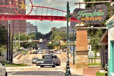 800 Embassy Drive #229, Austin, TX 78702 - Photo 38