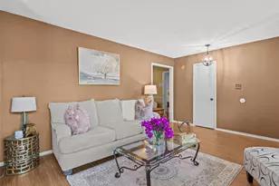 10102 Pond View Cir, Austin, TX 78753 - Photo 12