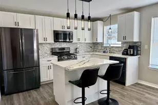 1002 Port Daniel Dr, Leander, TX 78641 - Photo 4