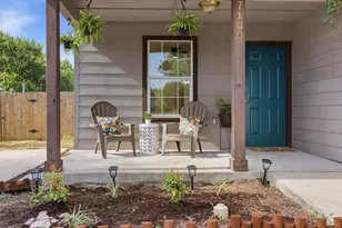 7100 Villita Avenida St, Austin, TX 78741 - Photo 2