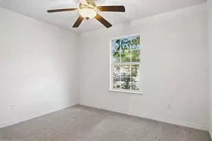 7100 Villita Avenida St, Austin, TX 78741 - Photo 8