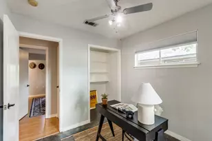 1705 Adriane Dr, Austin, TX 78721 - Photo 14