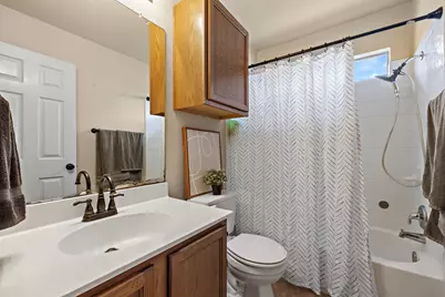 602 Creston Street, Hutto, TX 78634 - Photo 4