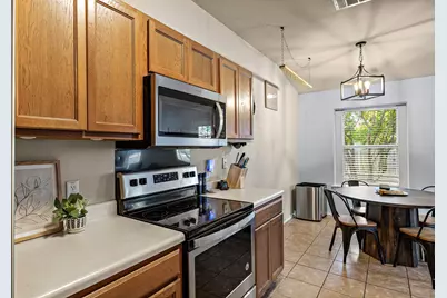 602 Creston Street, Hutto, TX 78634 - Photo 8