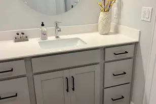 1307 Cedar Ave, Austin, TX 78702 - Photo 10