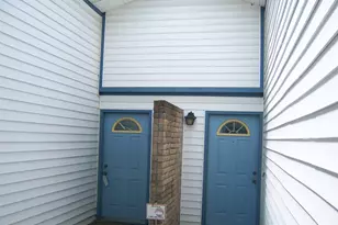 2005 Iroquois Ln, Austin, TX 78741 - Photo 2
