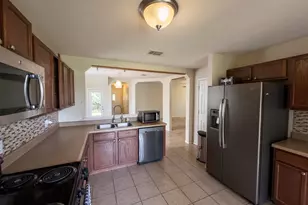 12512 La Paz Ln, Del Valle, TX 78617 - Photo 8