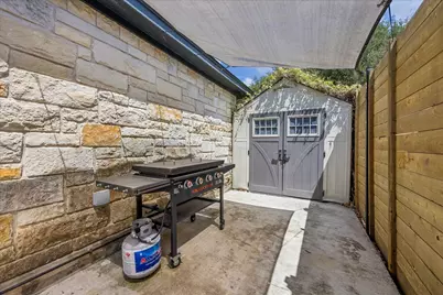 7104 Bay City Bend, Austin, TX 78725 - Photo 32