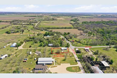 110 County Road 421, Thorndale, TX 76577 - Photo 24