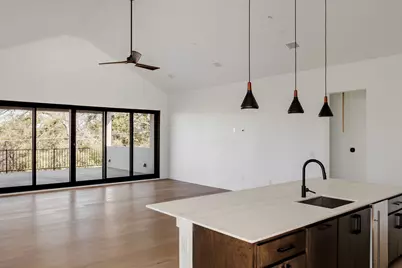 2504 Bluffview Drive, Austin, TX 78704 - Photo 20