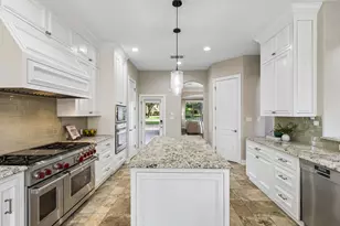 11813 Eagles Glen Dr, Austin, TX 78732 - Photo 10
