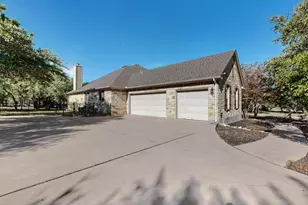 121 Quarry Park Cove, Liberty Hill, TX 78642 - Photo 4