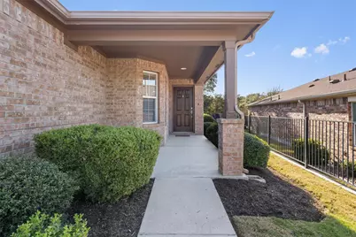 307 Kickapoo Creek Lane, Georgetown, TX 78633 - Photo 4