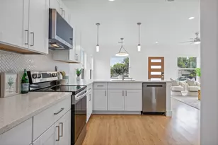 7310 Carver Ave, Austin, TX 78752 - Photo 32