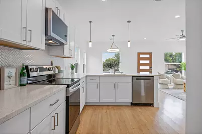 7310 Carver Avenue #2, Austin, TX 78752 - Photo 10