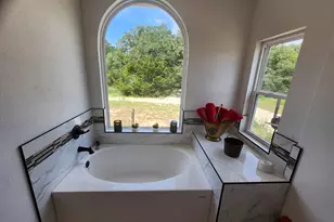 668 Fairview Dr, Rockdale, TX 76567 - Photo 22