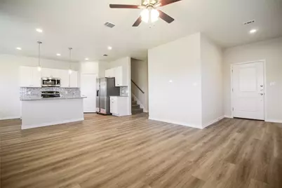 511 Whirlaway Drive #B, Jarrell, TX 76537 - Photo 4