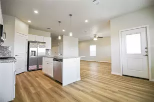 511 Whirlaway Dr, Jarrell, TX 76537 - Photo 8