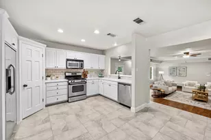 924 E 52nd St, Austin, TX 78751 - Photo 6