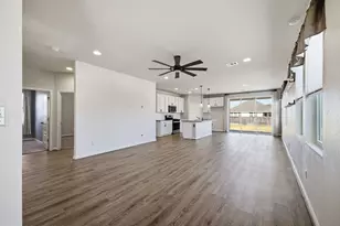 104 Ladolia Ln, San Marcos, TX 78666 - Photo 4
