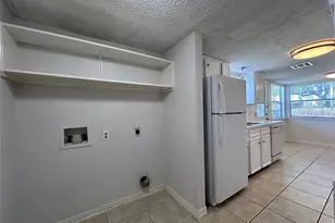 8800 Clearbrook Trail, Austin, TX 78729 - Photo 8