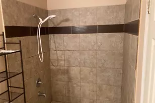 5415 Walnut Grove Dr, Austin, TX 78744 - Photo 10
