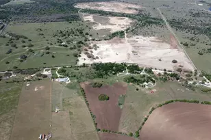 240 County Rd 344, Jarrell, TX 76537 - Photo 8