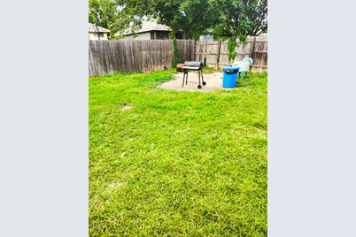 11500 Lapoynor Street, Manor, TX 78653 - Photo 10