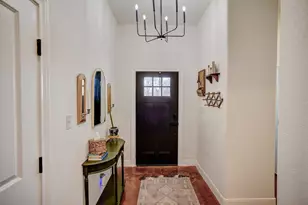 338 W Keanahalululu Ln, Bastrop, TX 78602 - Photo 4