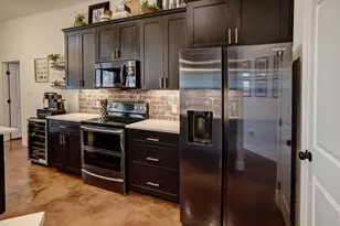 338 W Keanahalululu Ln, Bastrop, TX 78602 - Photo 12