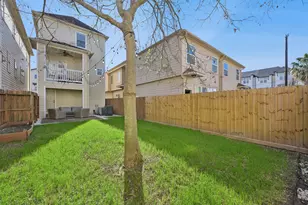 5736 Petty St, Houston, TX 77007 - Photo 32