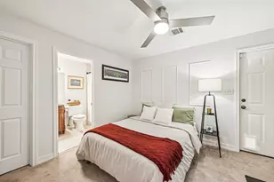 5736 Petty St, Houston, TX 77007 - Photo 8