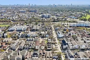 5736 Petty St, Houston, TX 77007 - Photo 38