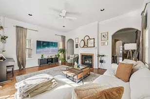 5736 Petty St, Houston, TX 77007 - Photo 12