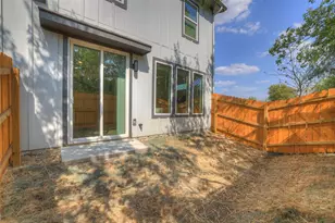 104 Creekside Trail, Kyle, TX 78640 - Photo 30