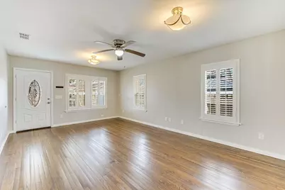 318 NW Loop 230 Highway, Smithville, TX 78957 - Photo 4