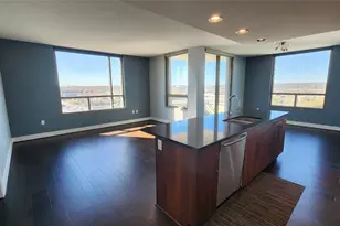 300 Bowie St, Austin, TX 78703 - Photo 2