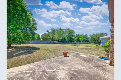 404 E Central Drive, Georgetown, TX 78628 - Photo 24