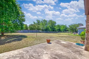 404 E Central Dr, Georgetown, TX 78628 - Photo 24