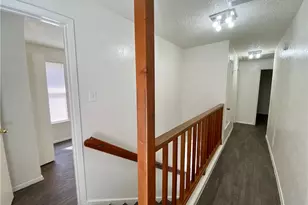 407 E 30th St, Austin, TX 78705 - Photo 12